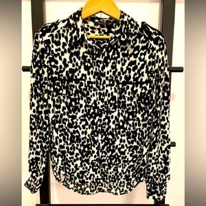 ❤️ Animal print blouse with shoulder detail DEX!